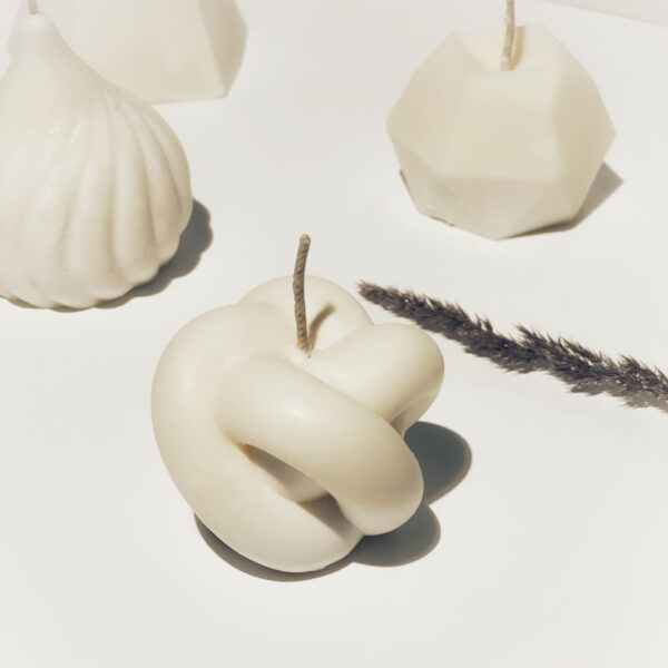 Knot Candle